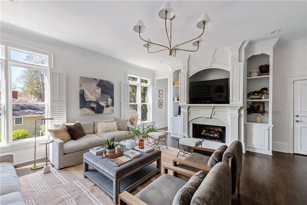 740 Drewry Street NE