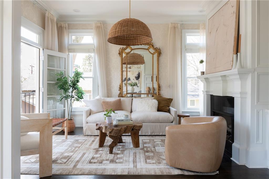 740 Drewry Street NE