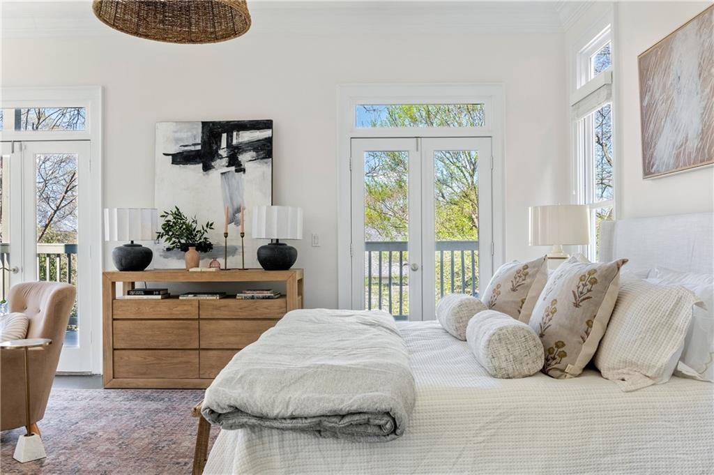 740 Drewry Street NE