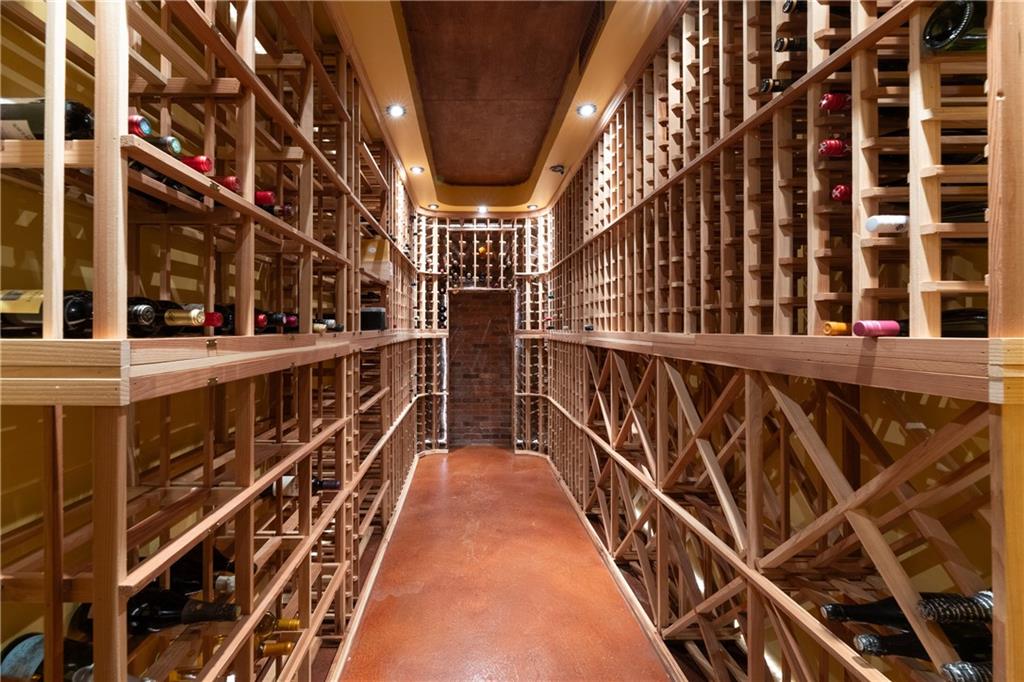 740 Drewry Street NE