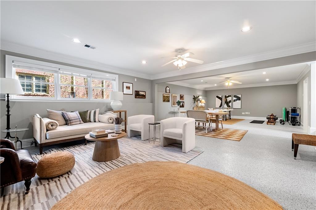 740 Drewry Street NE