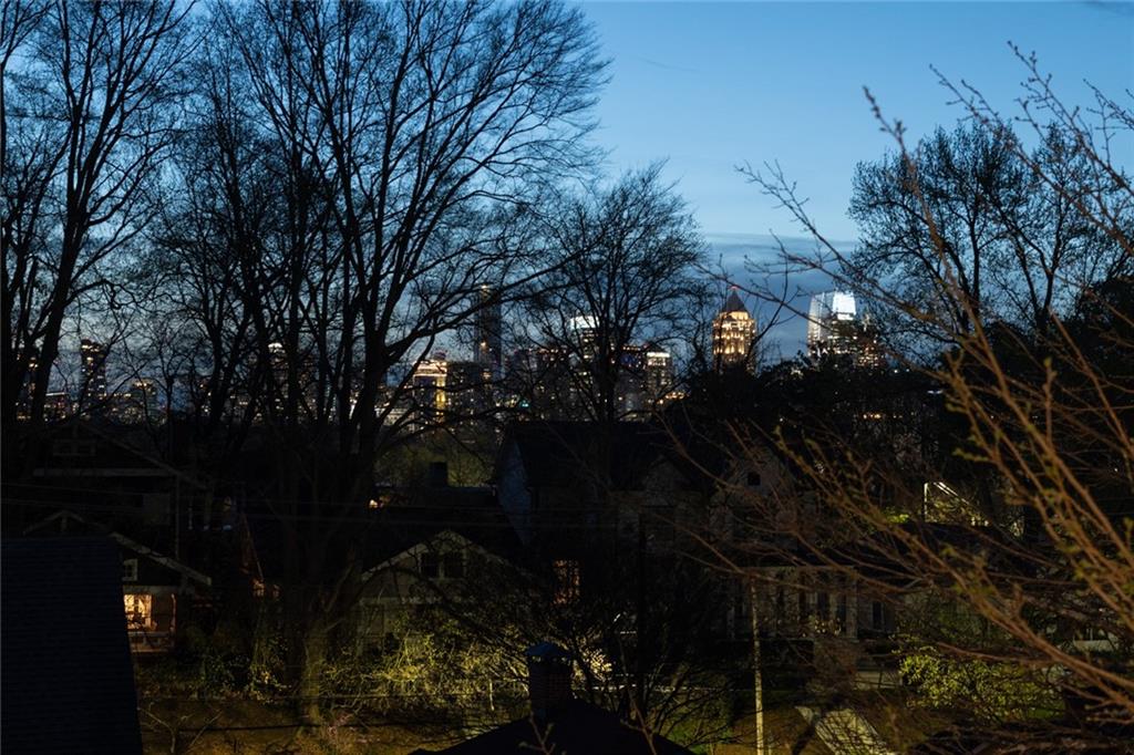 740 Drewry Street NE