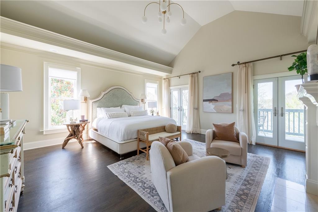 740 Drewry Street NE