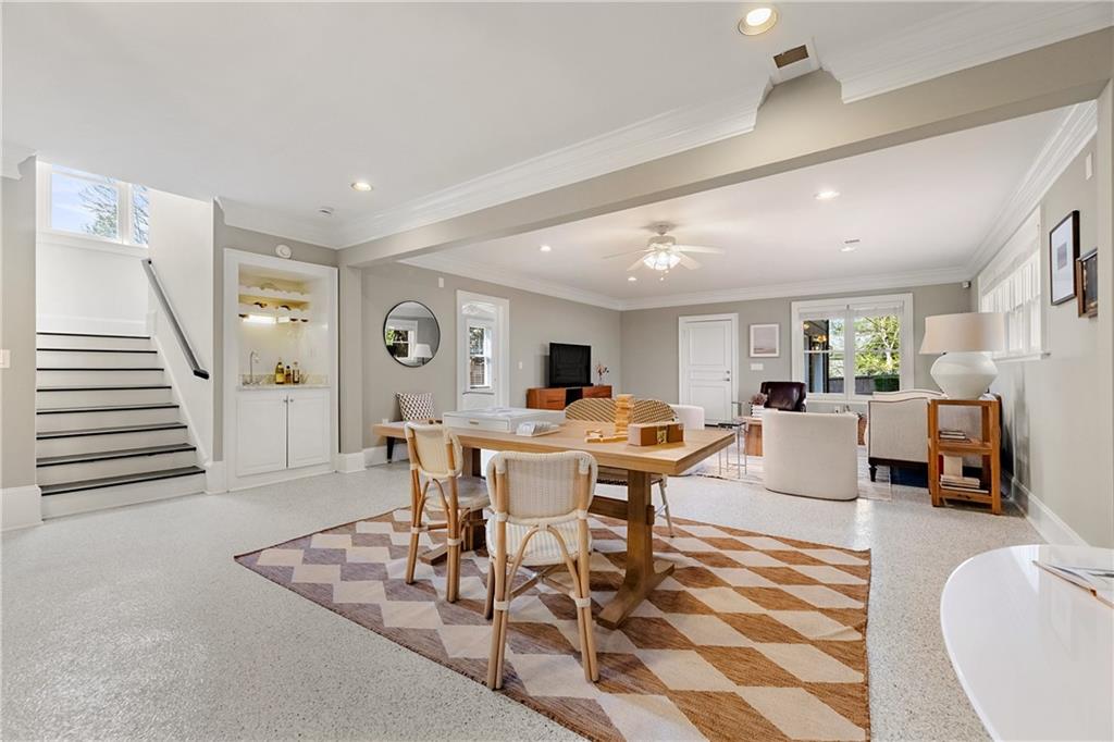 740 Drewry Street NE