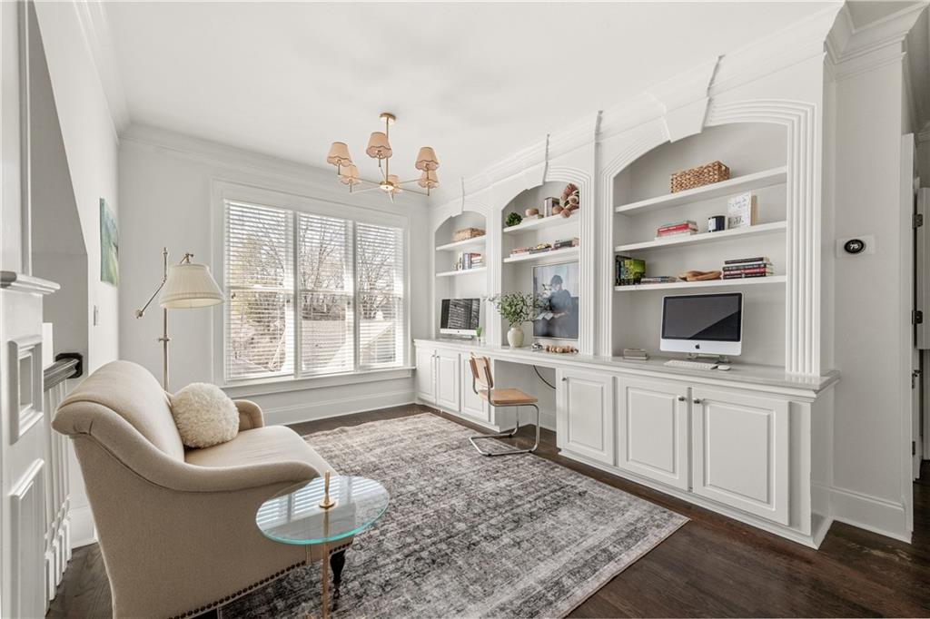 740 Drewry Street NE