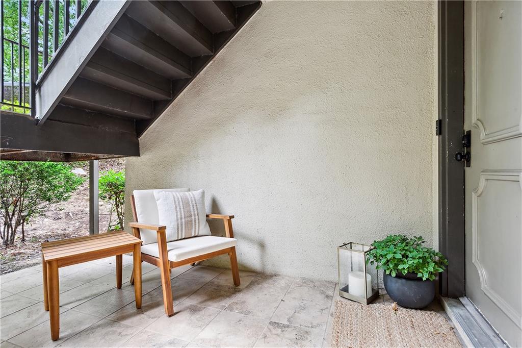 182 Triumph Drive NW