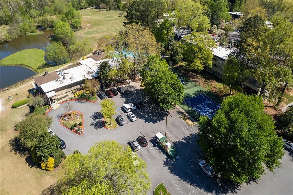 182 Triumph Drive NW