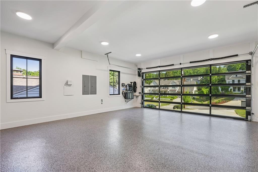 320 Eppington Drive NW