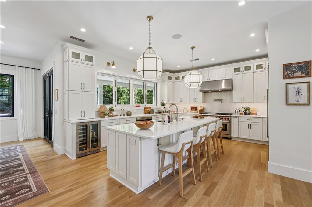 320 Eppington Drive NW