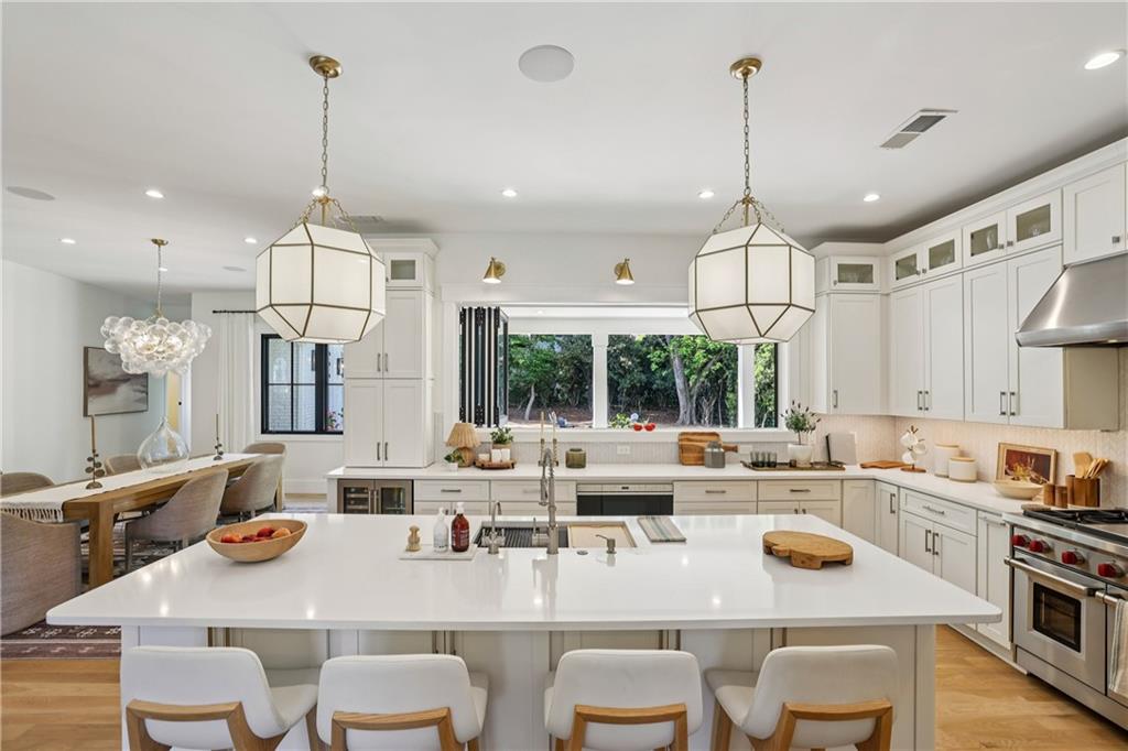 320 Eppington Drive NW