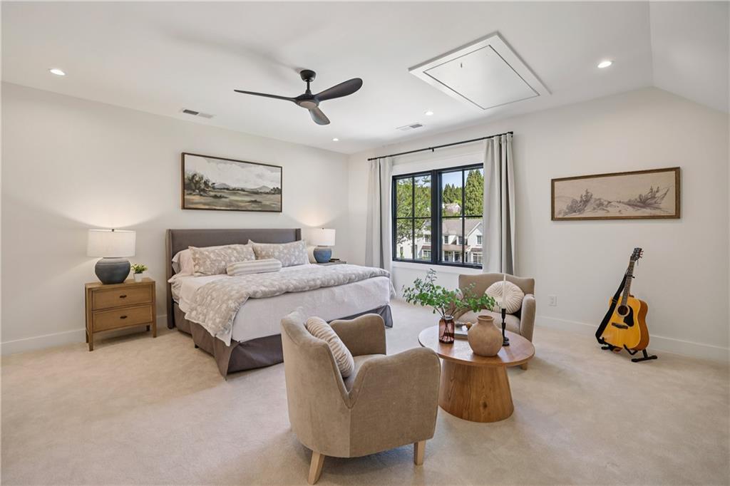 320 Eppington Drive NW