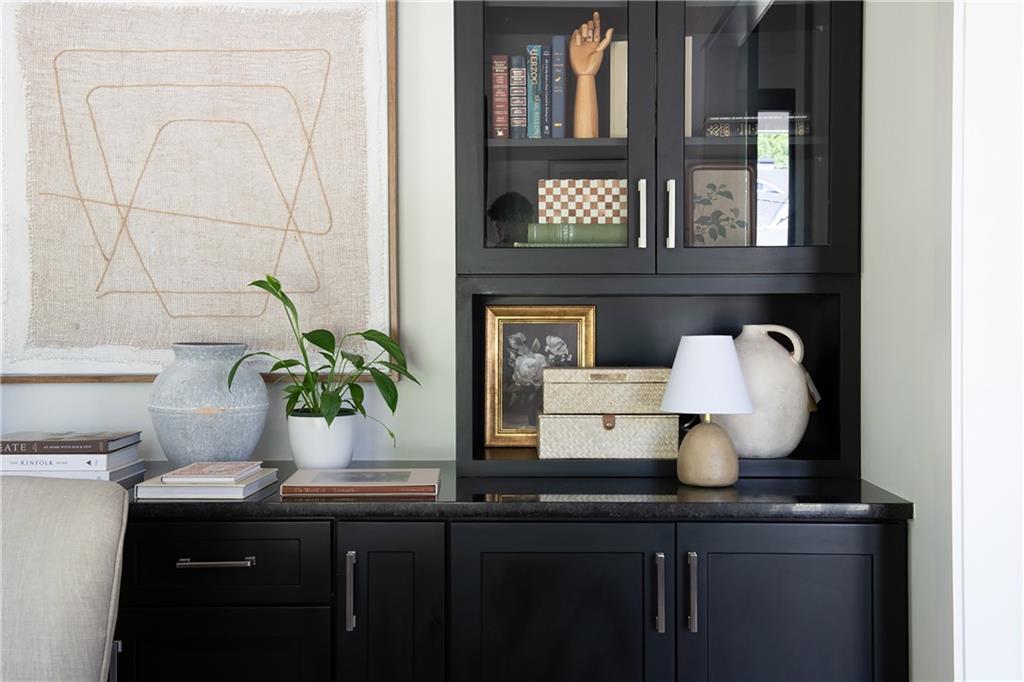 320 Eppington Drive NW