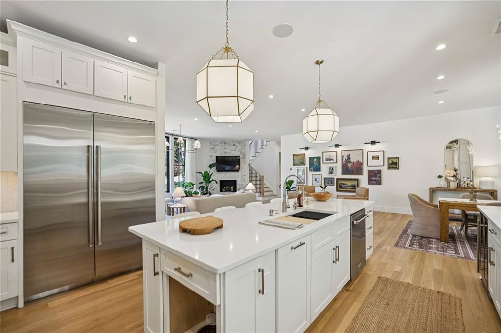 320 Eppington Drive NW