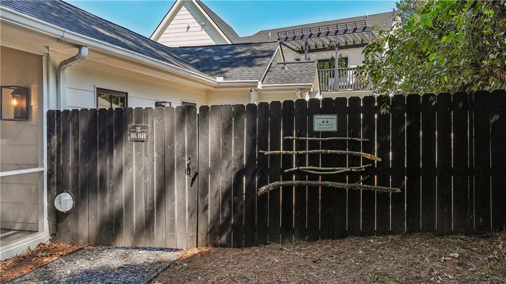 320 Eppington Drive NW