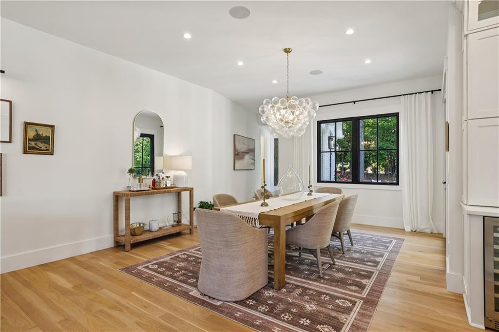 320 Eppington Drive NW