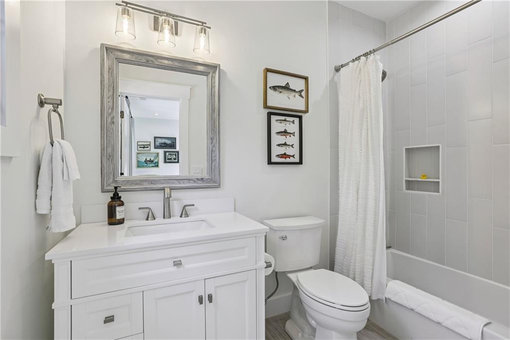 320 Eppington Drive NW