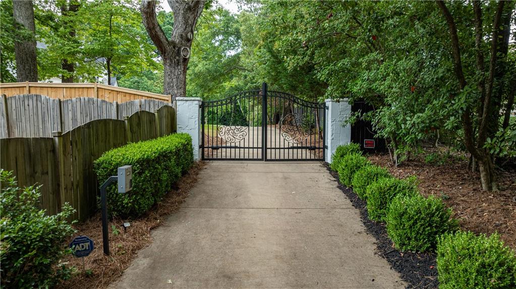 2079 Old Settlement Road NW