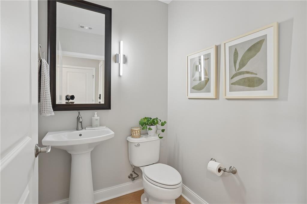 270 17th Street NW Unit 909