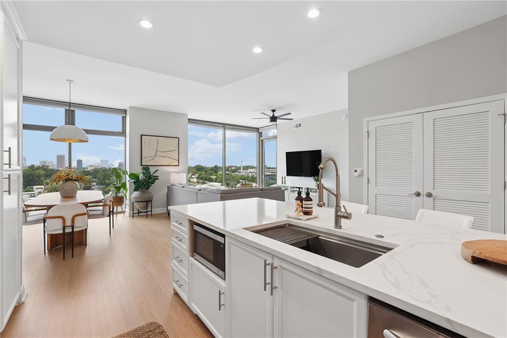 270 17th Street NW Unit 909