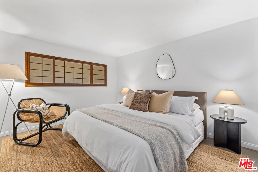 2700 E Cahuenga Blvd Unit: 3204