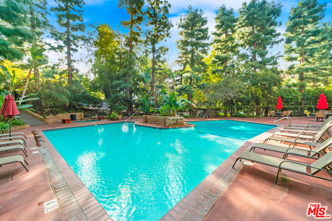 2700 E Cahuenga Blvd Unit: 3204