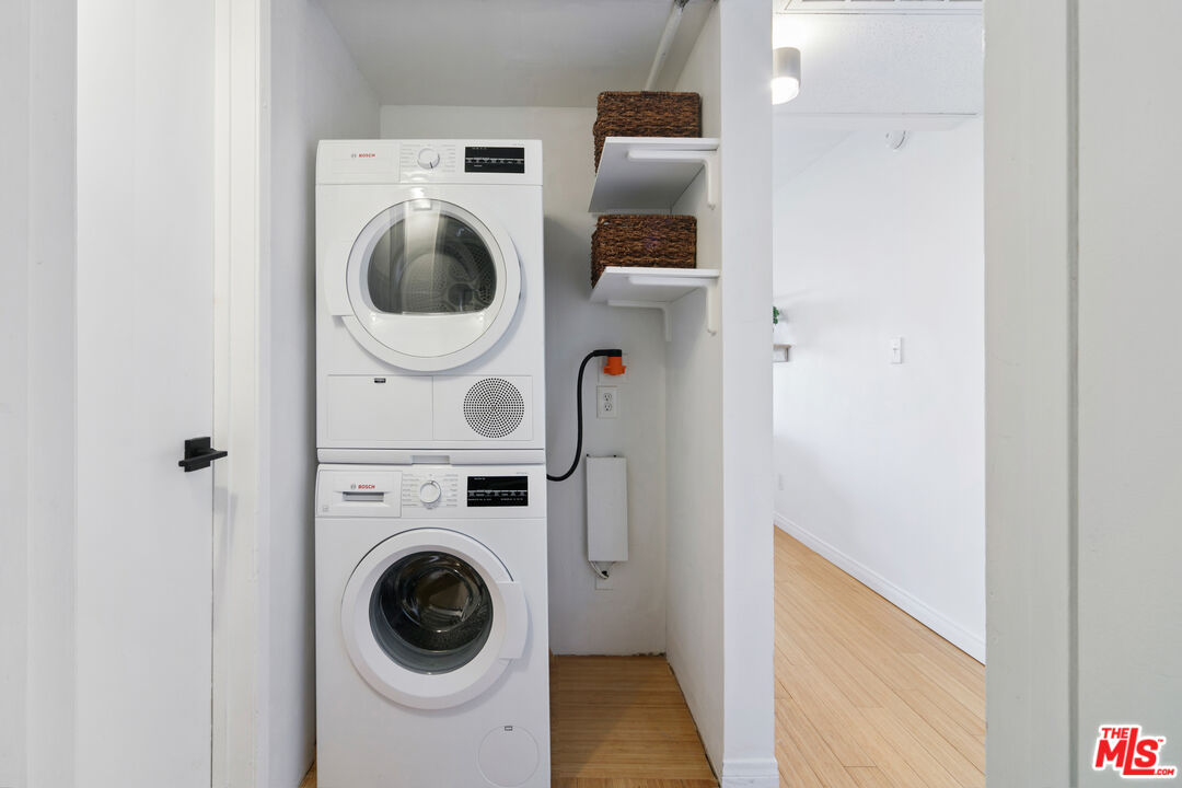 2700 E Cahuenga Blvd Unit: 3204