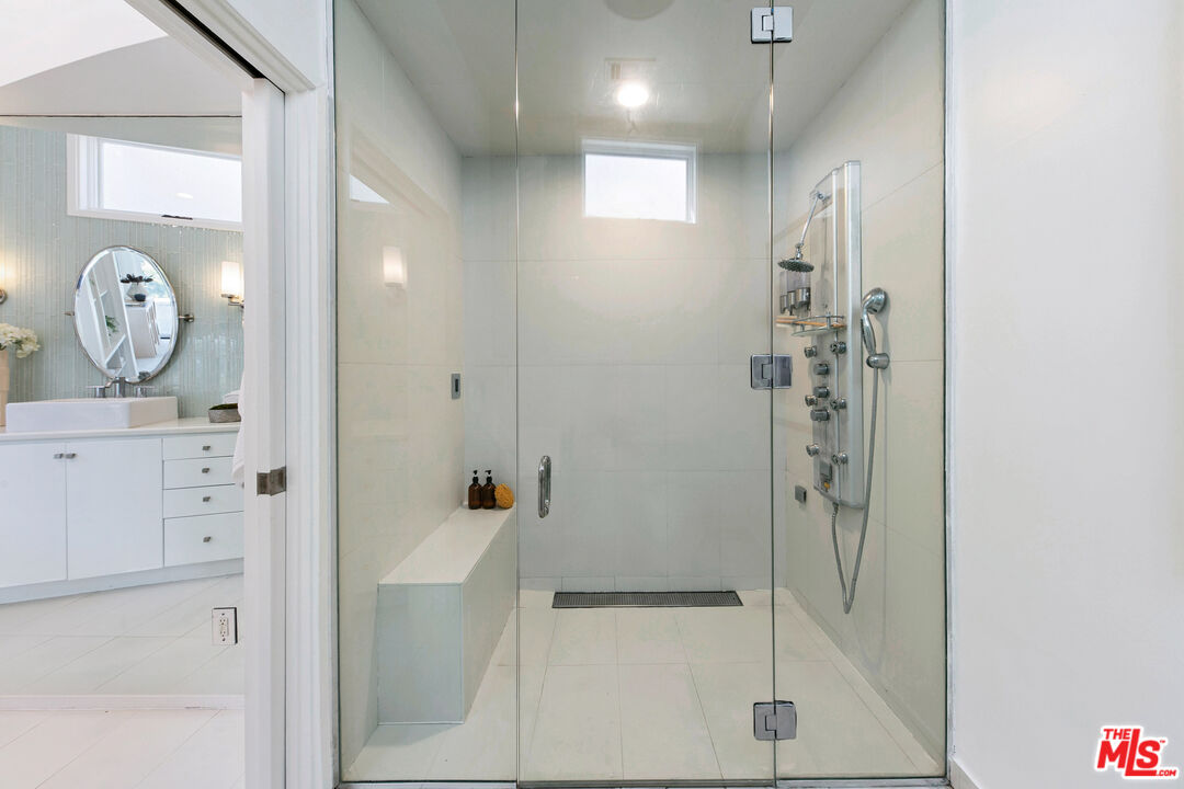 6969 Woodrow Wilson Dr