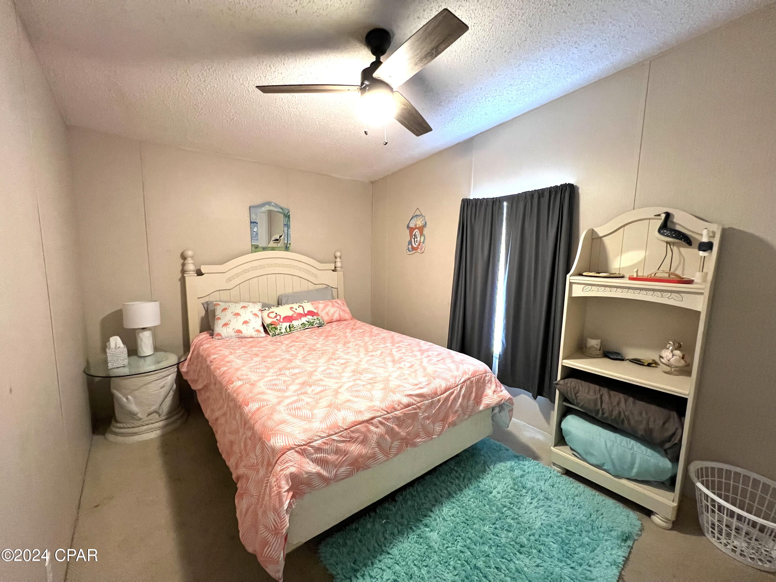 619 Lagoon Oaks Circle