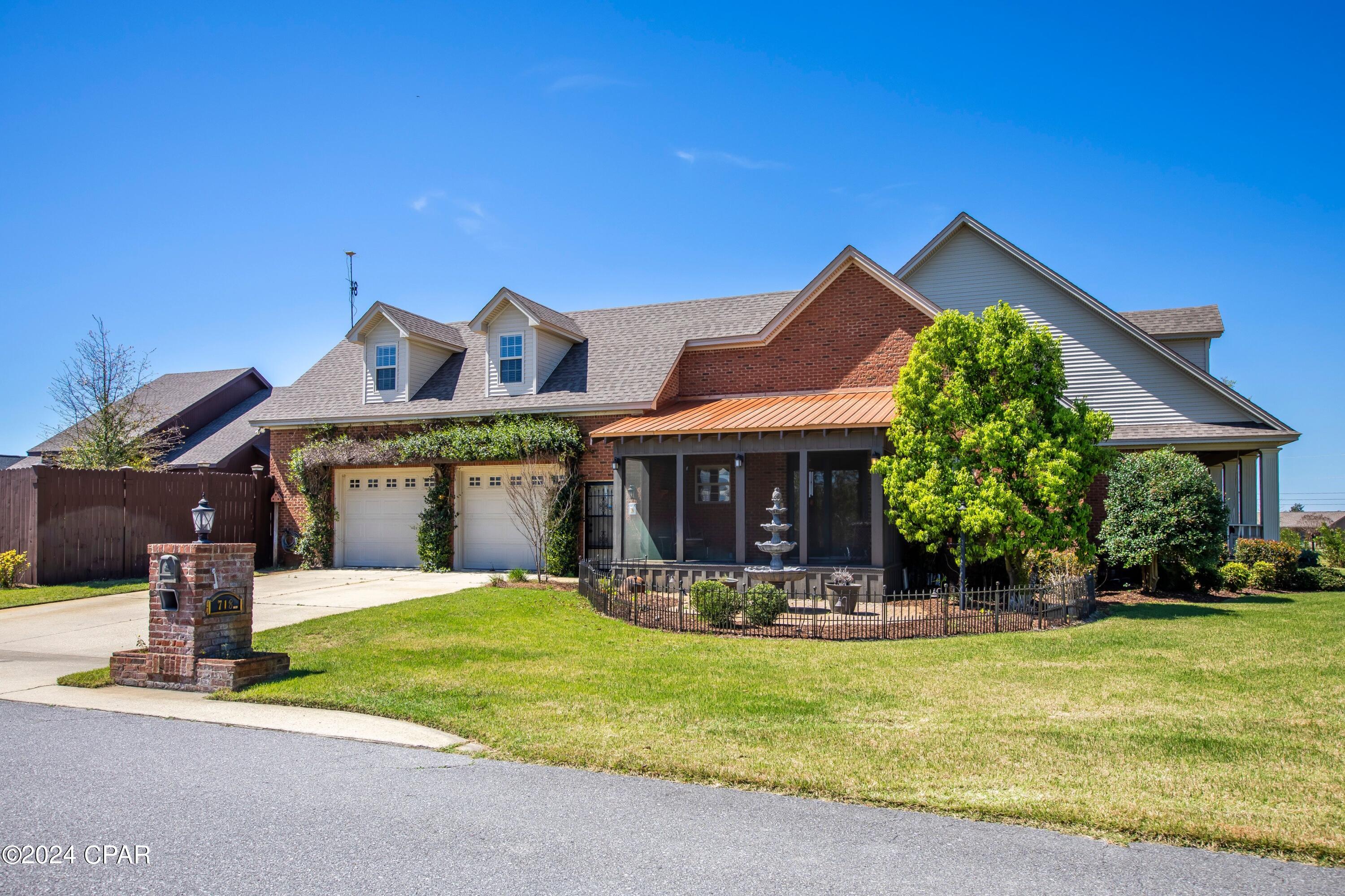 718 E Pierson Drive