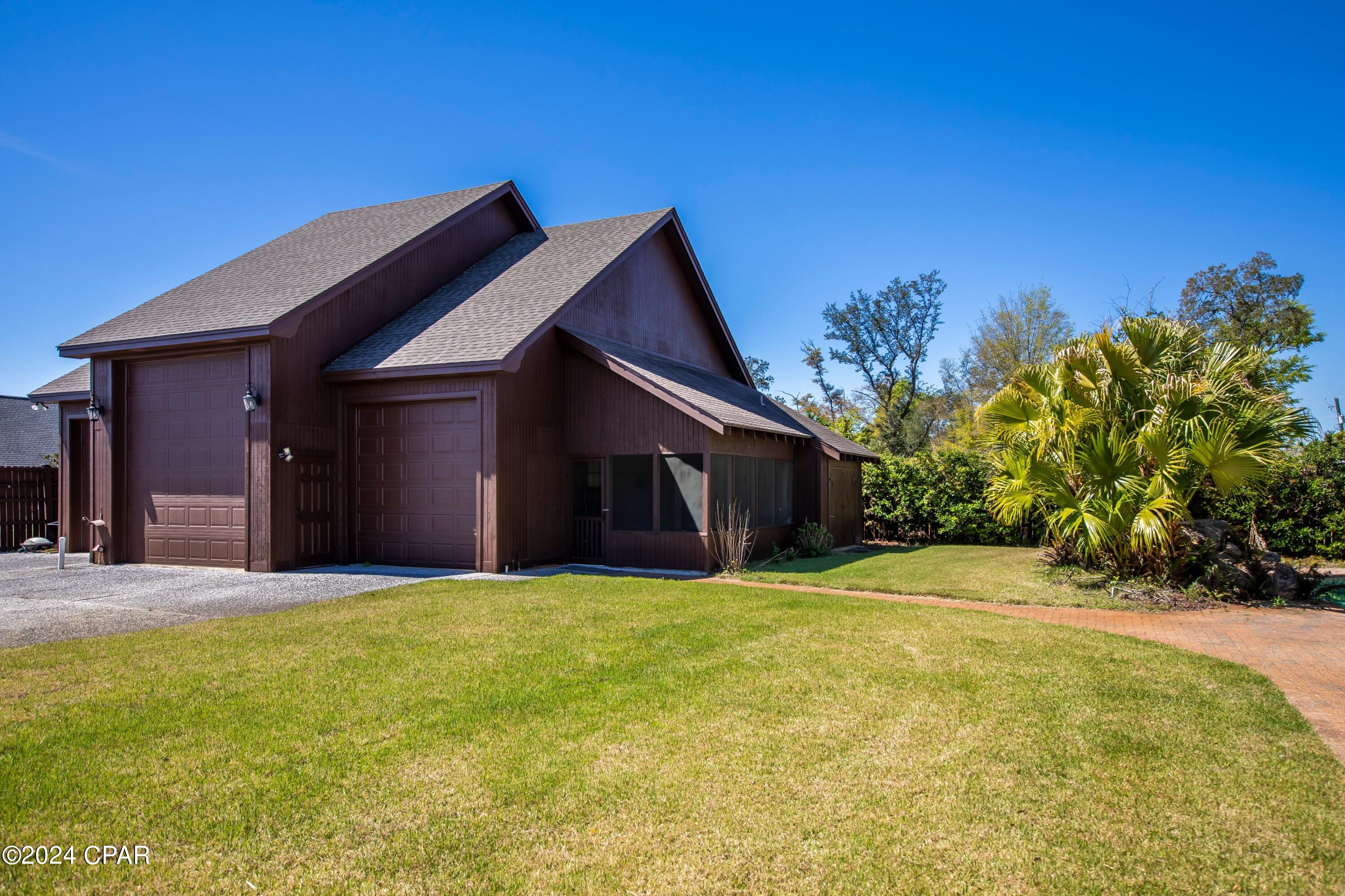 718 E Pierson Drive