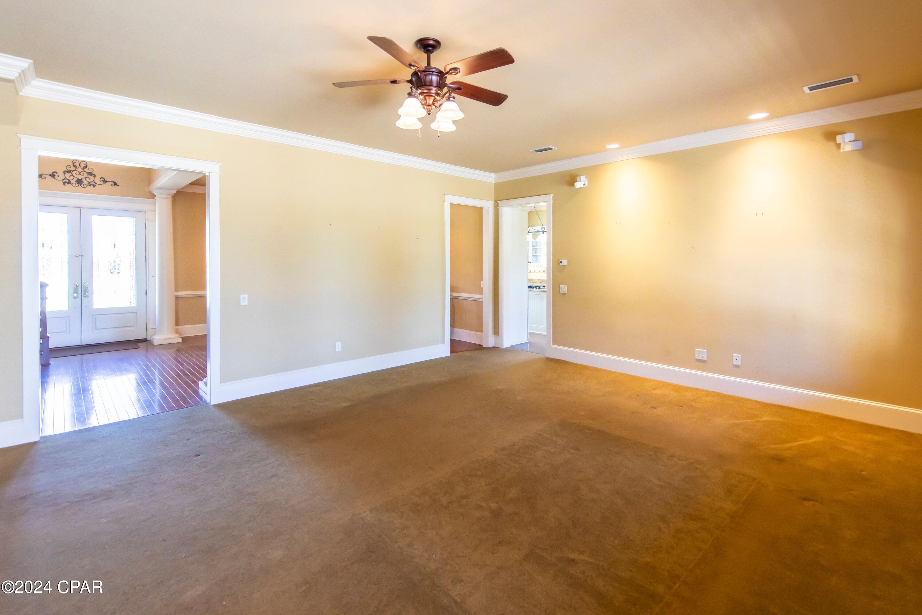 718 E Pierson Drive