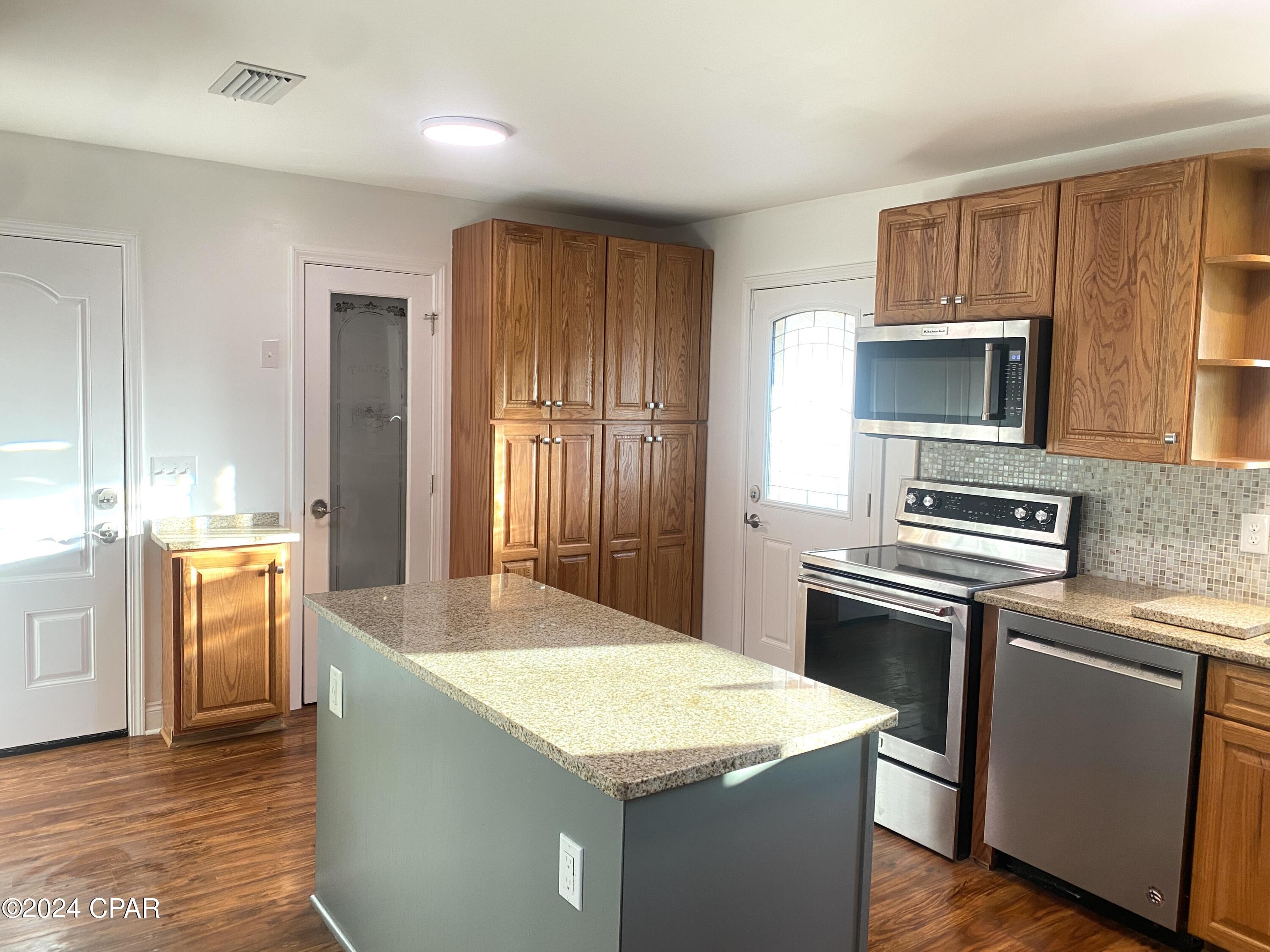 5921 Stephanie Drive