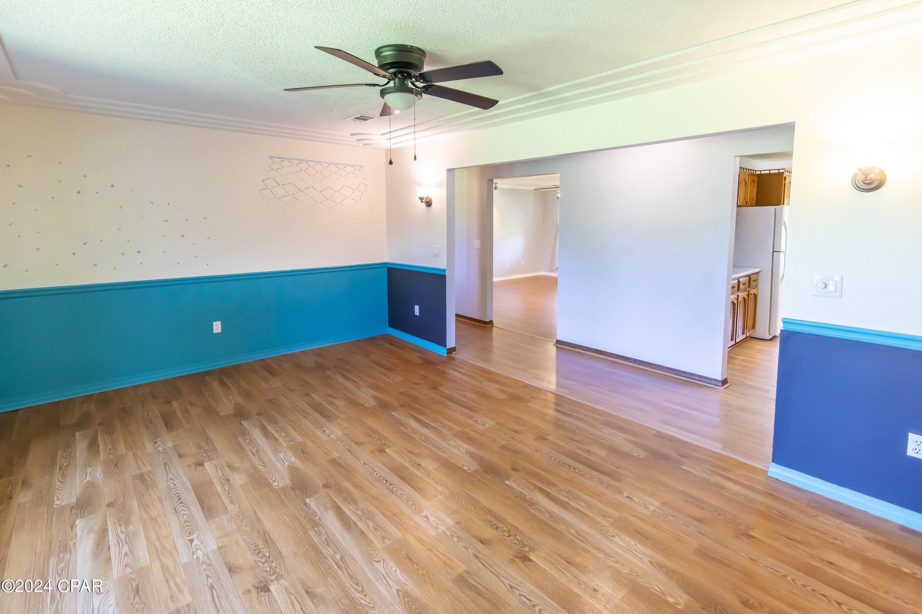 935 Dogwood Way