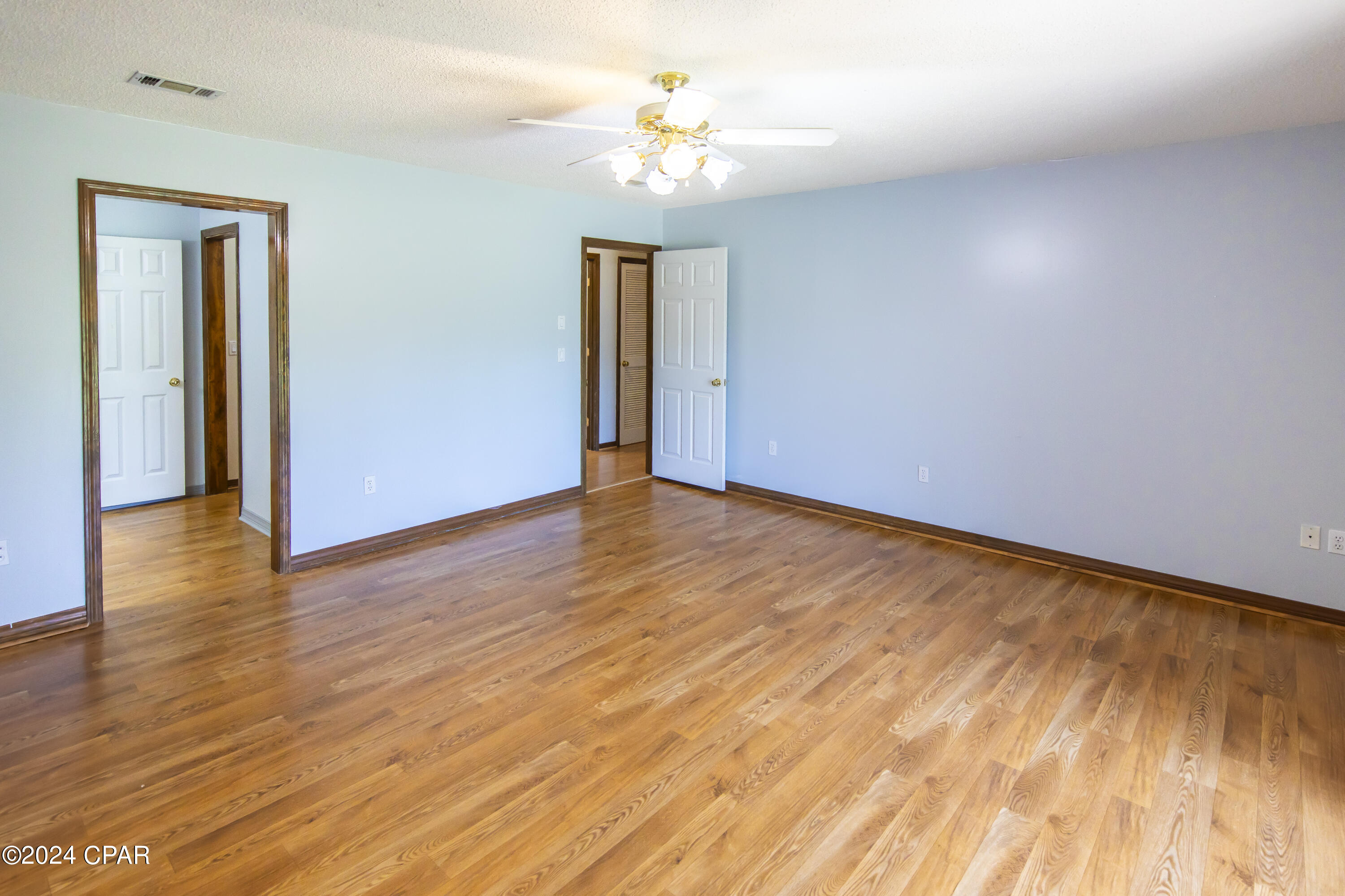 935 Dogwood Way