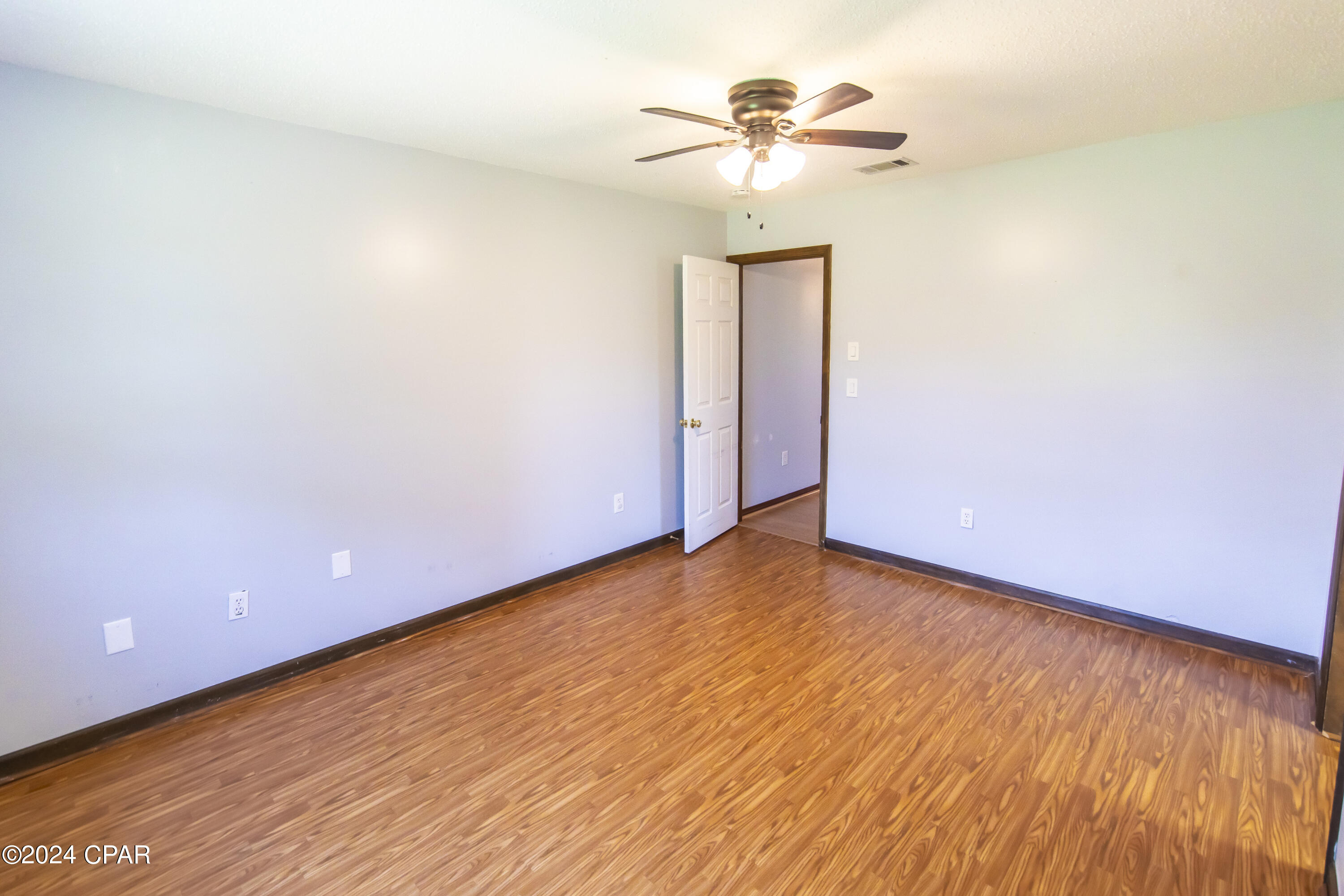 935 Dogwood Way