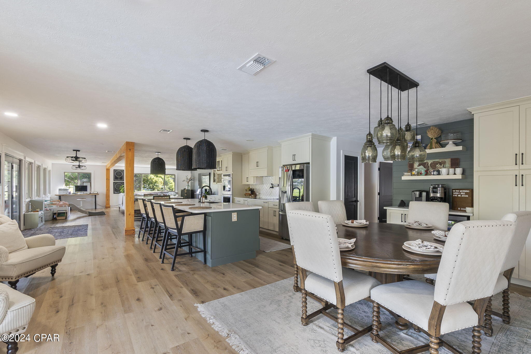 7245 Shady Drive