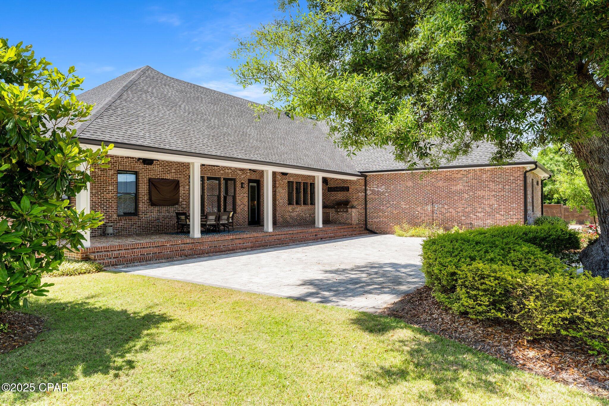 9714 Summer Creek Drive
