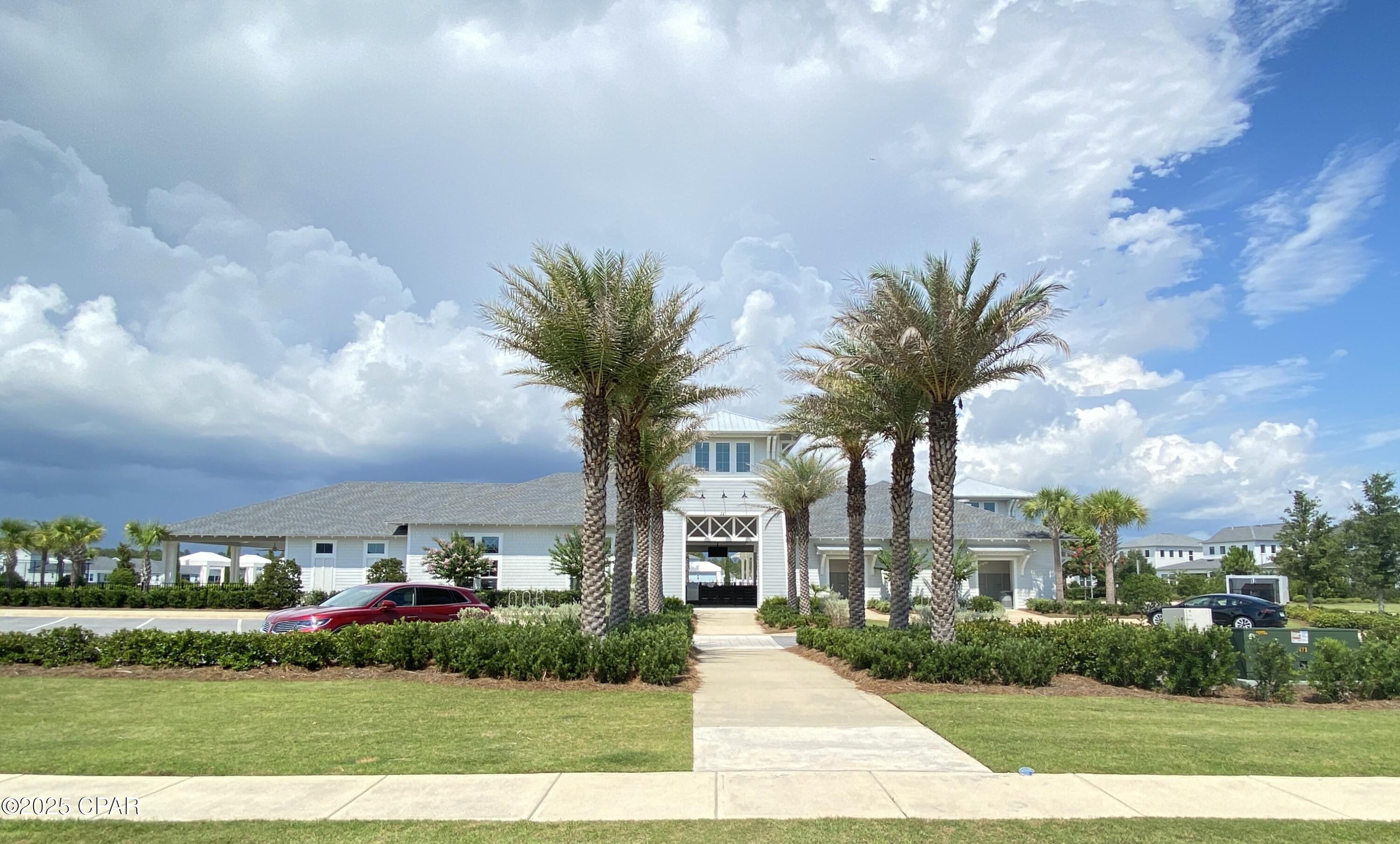 131 W Lafayette Road