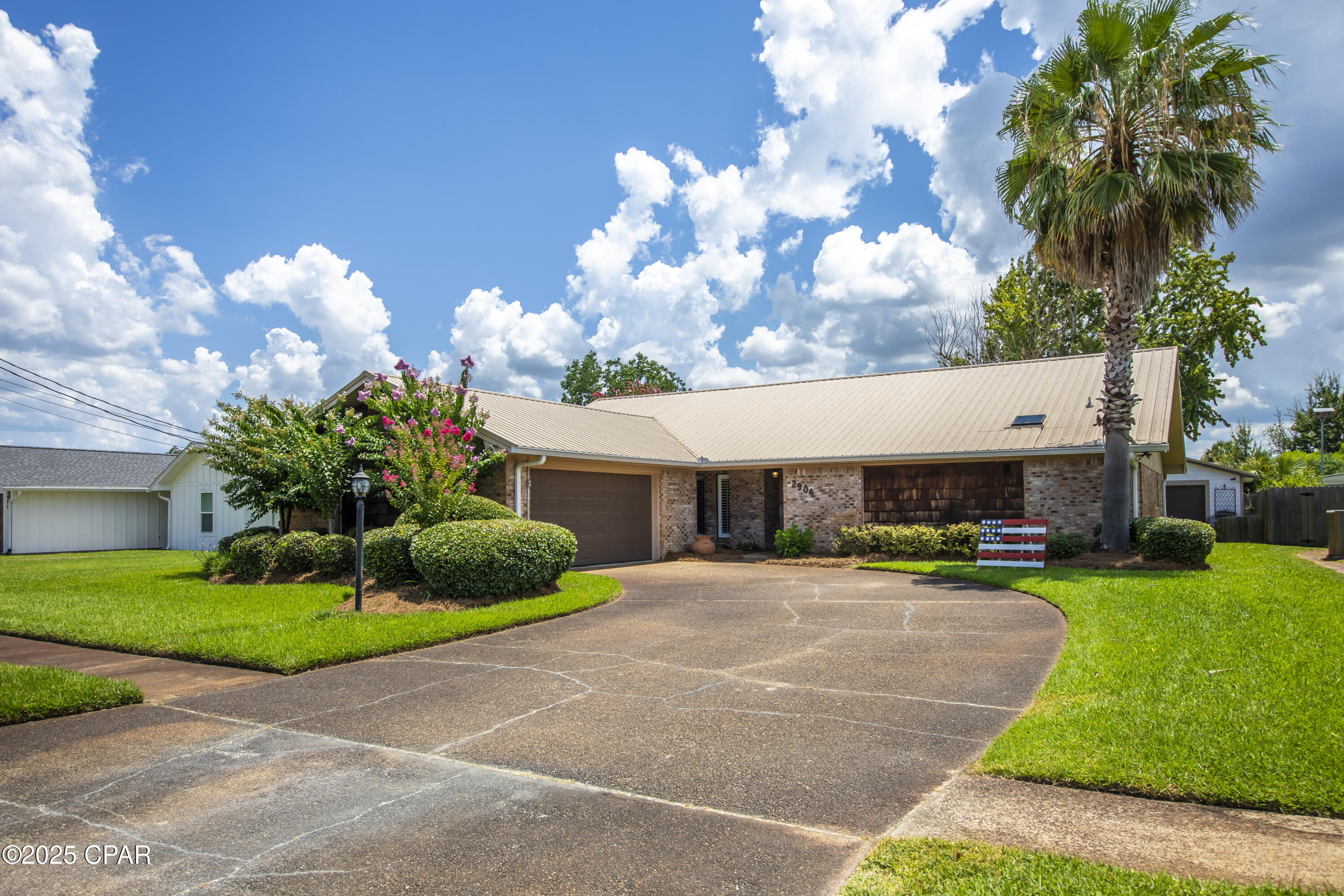2904 Fairmont Drive