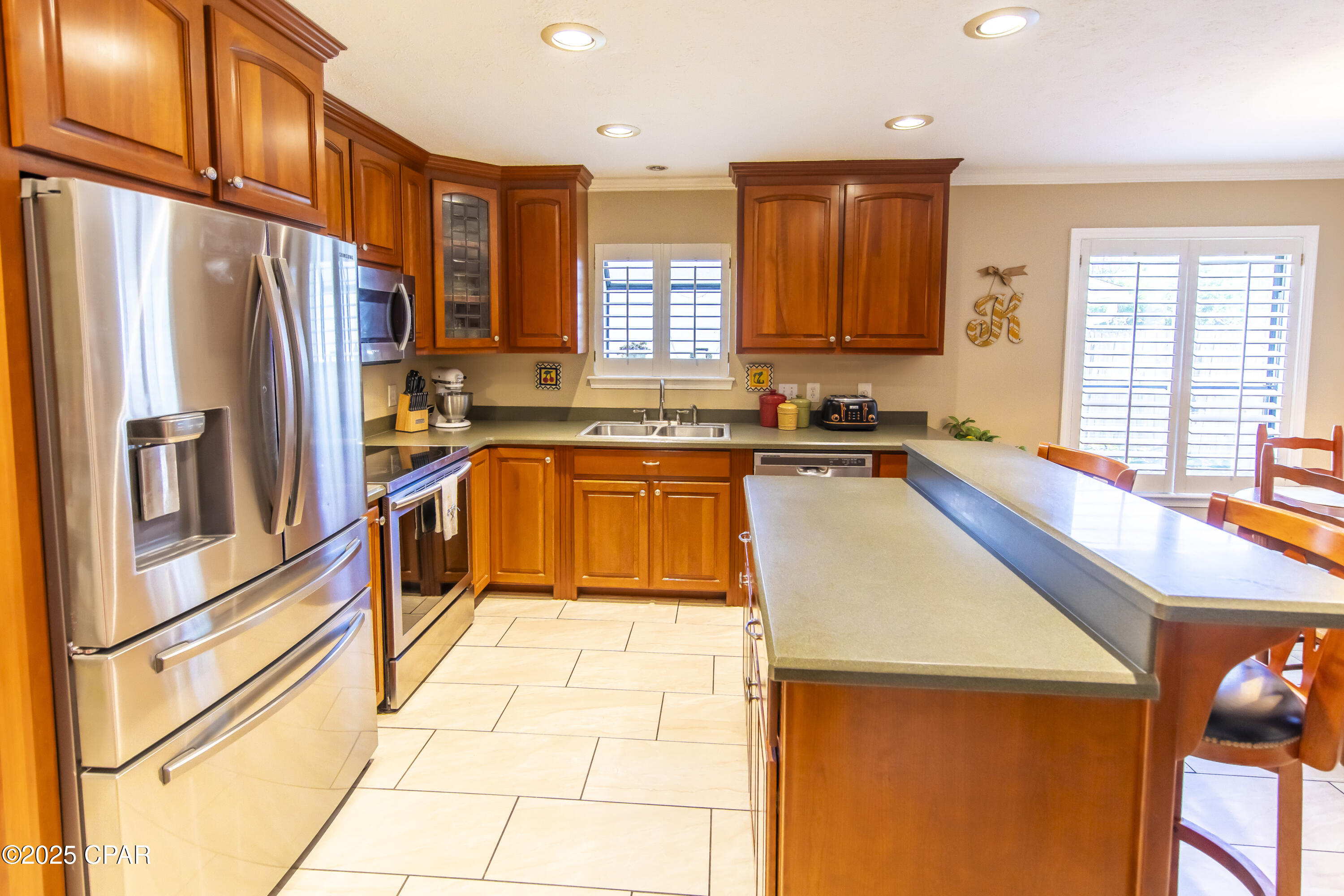 2904 Fairmont Drive