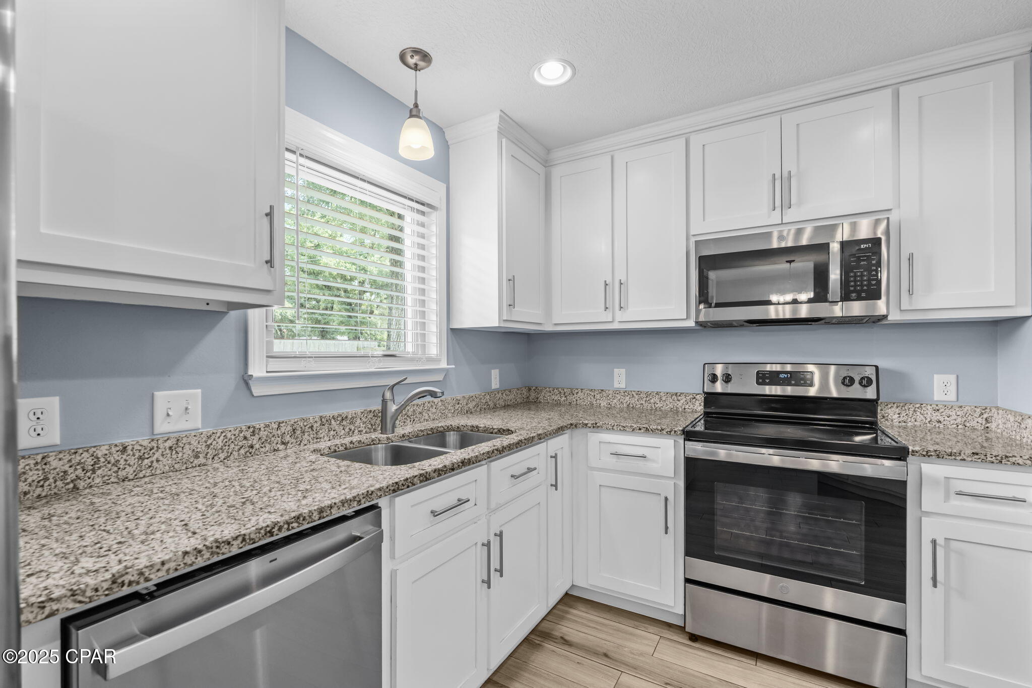 904 W 12th Street