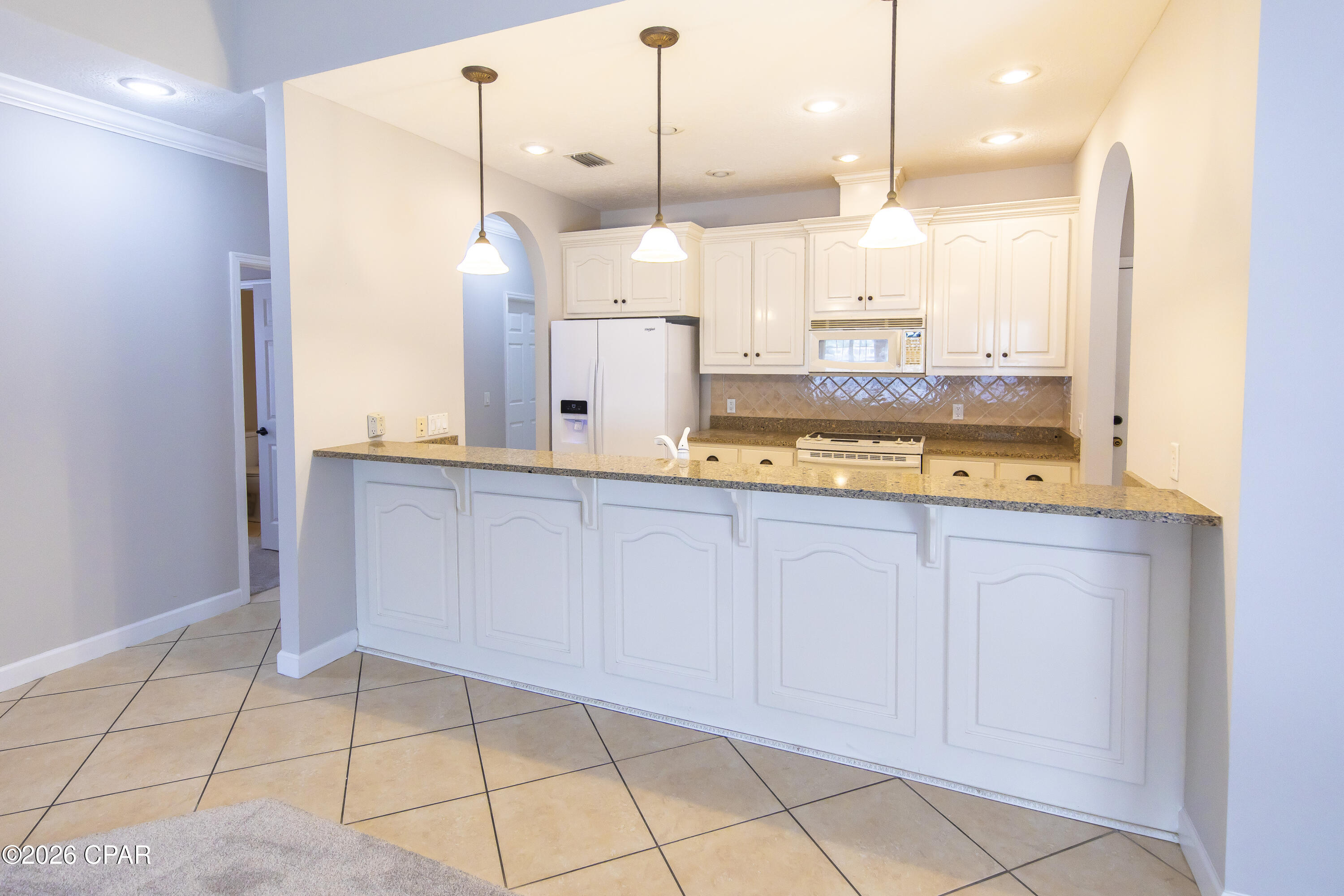 220 Lakeridge Drive