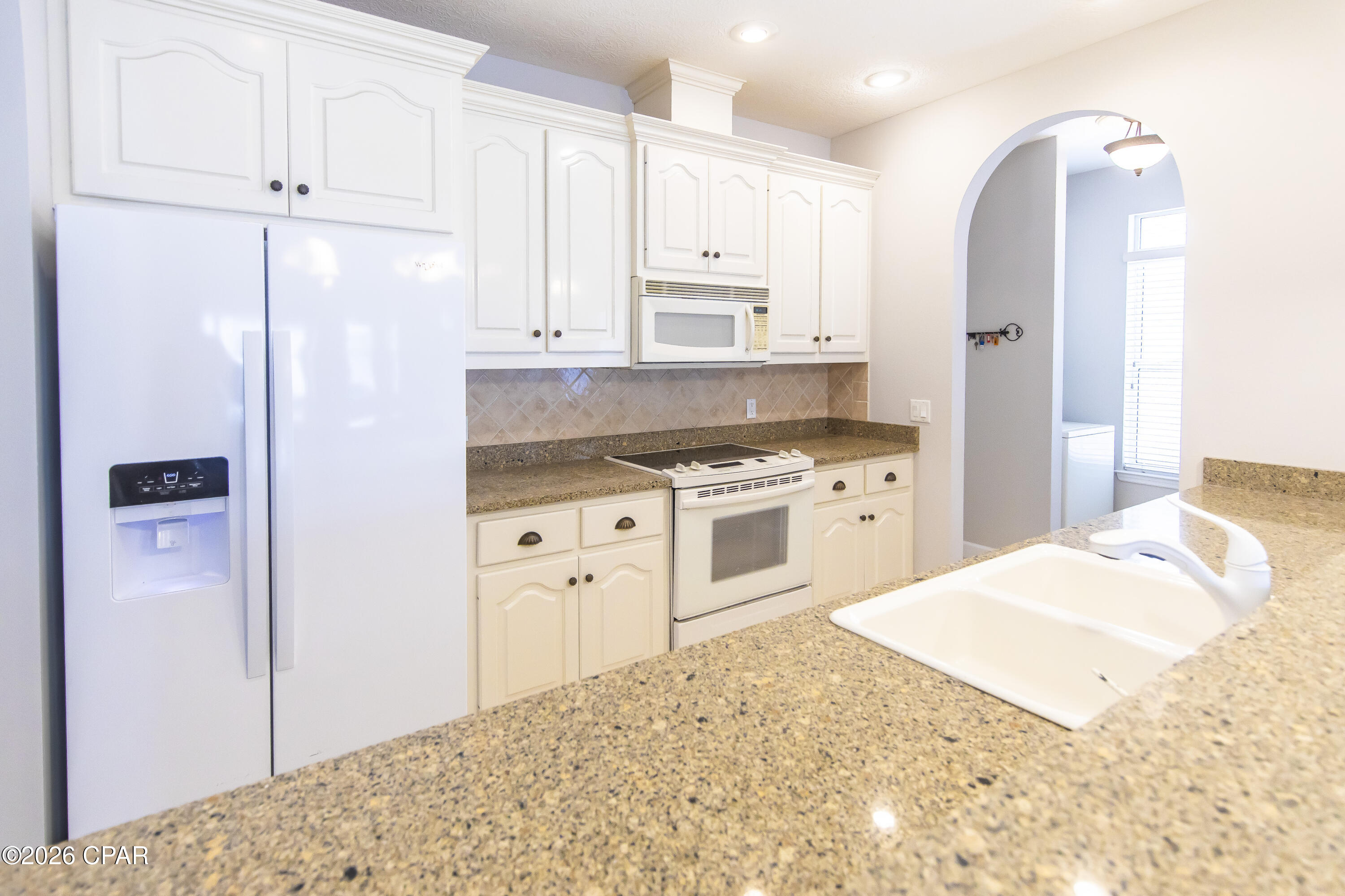 220 Lakeridge Drive