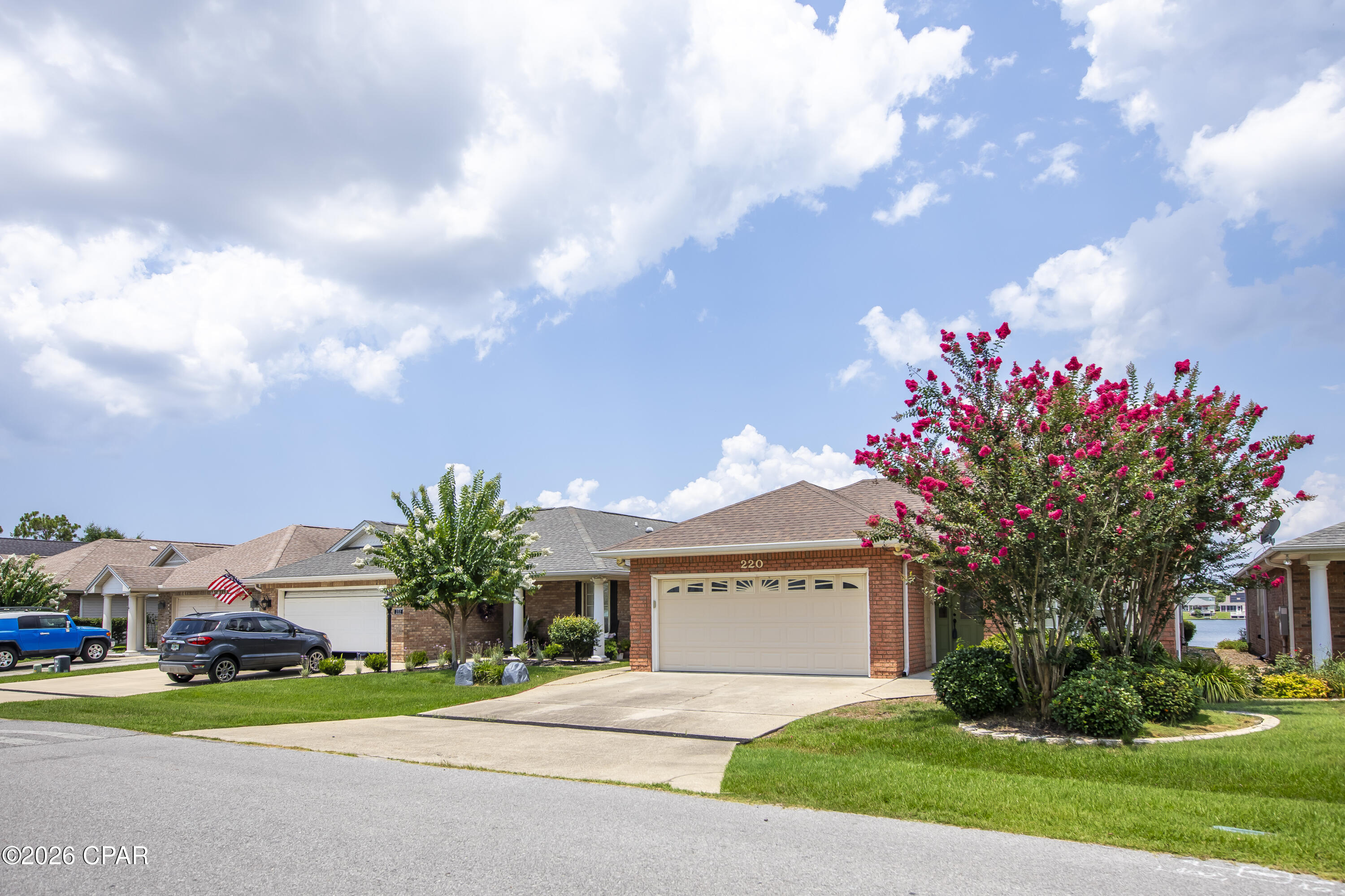 220 Lakeridge Drive