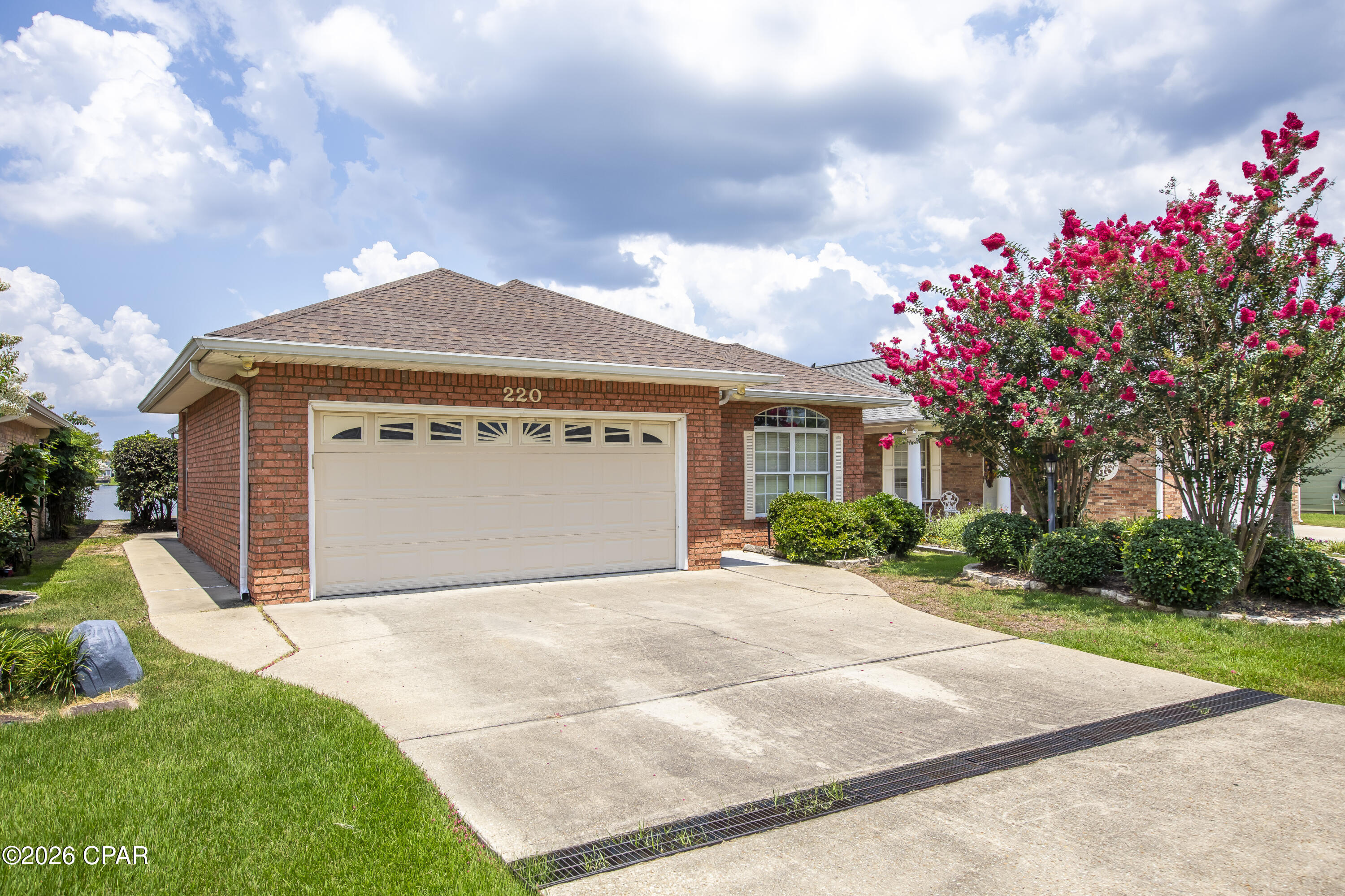 220 Lakeridge Drive