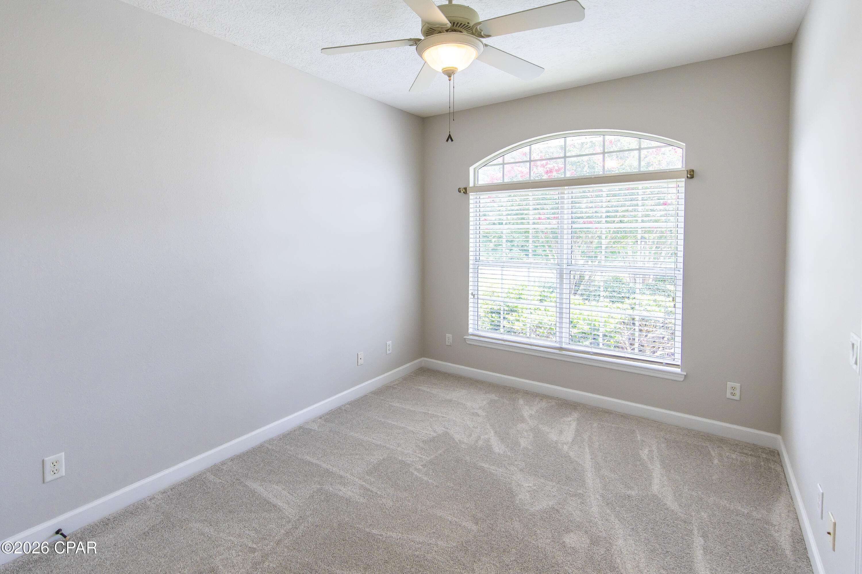 220 Lakeridge Drive