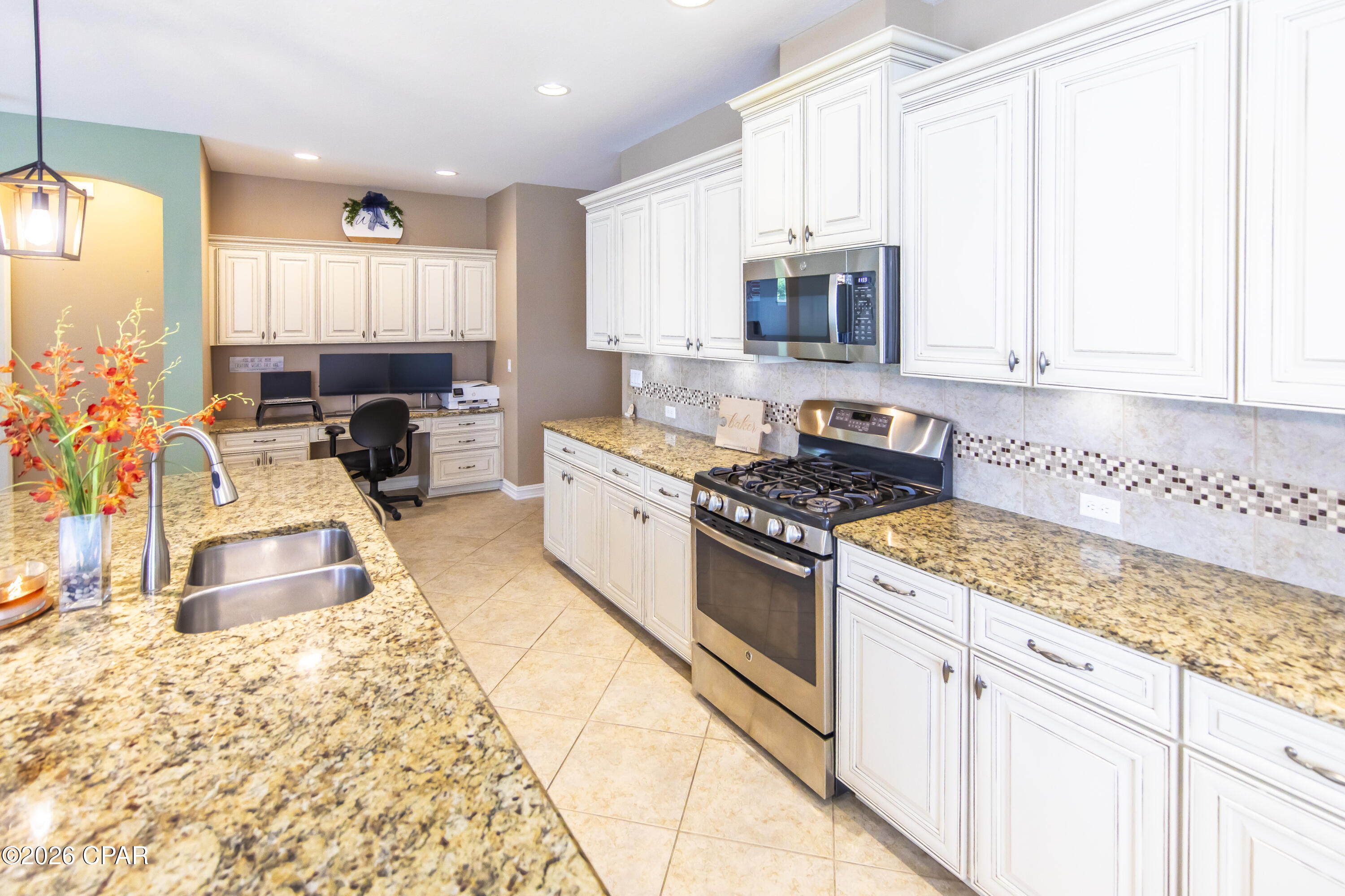 700 Breakfast Point Boulevard