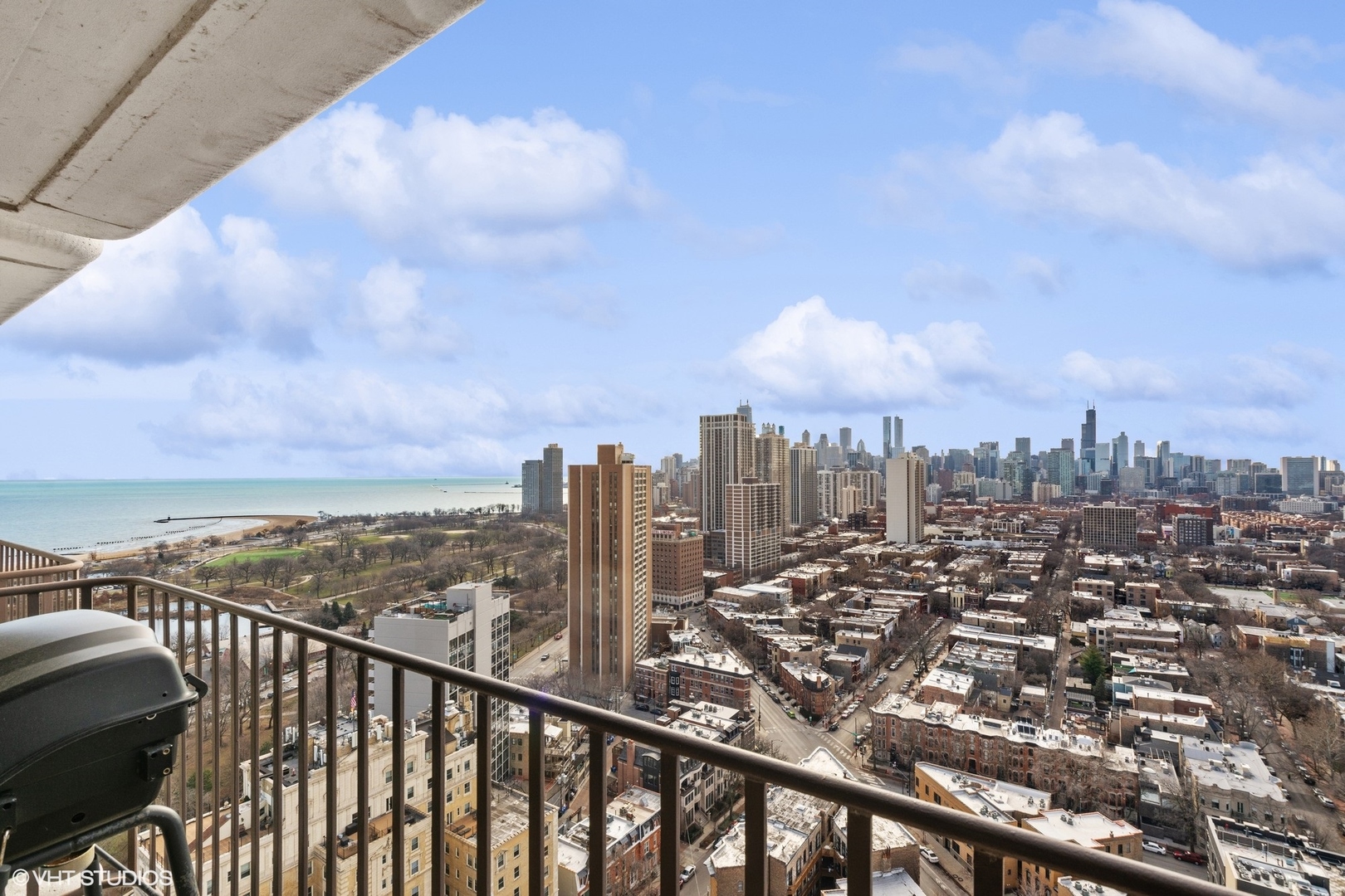 1960 N Lincoln Park West Unit: 2906