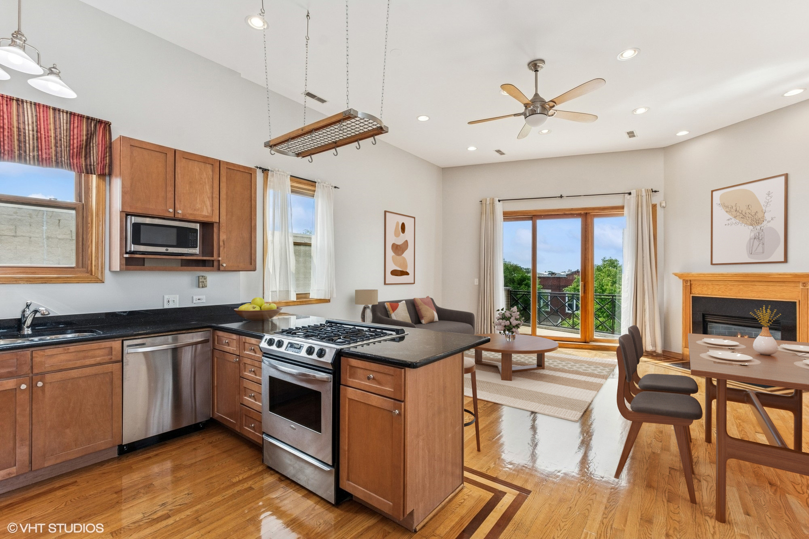 2538 W Flournoy Street Unit: 3
