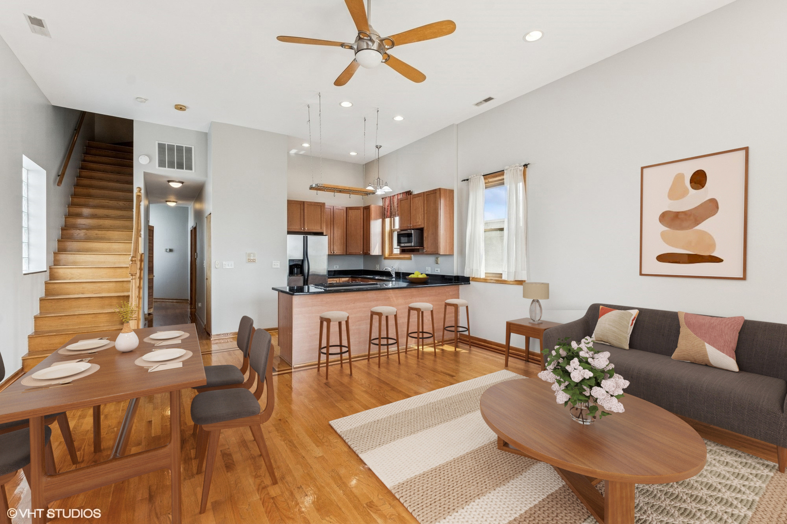 2538 W Flournoy Street Unit: 3